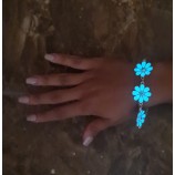 More about Bracelet lumineux avec fleurs