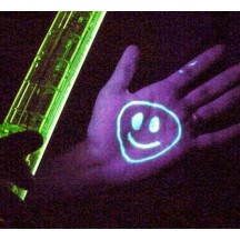 Peinture lumière noire fluo UV Blacklight